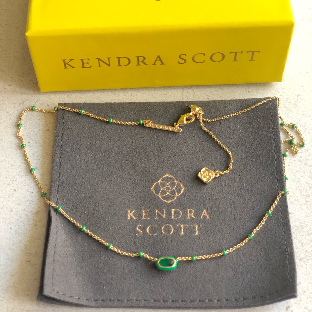 Kendra Scott Mini Elisa Gold Enamel Frame Short Pendant Necklace in Emerald
